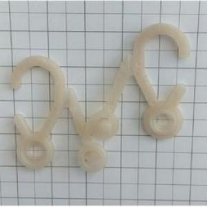 Bio QP Hook 08 – Móc nhựa sinh học thân thiện môi trường cho ngành may mặc title=